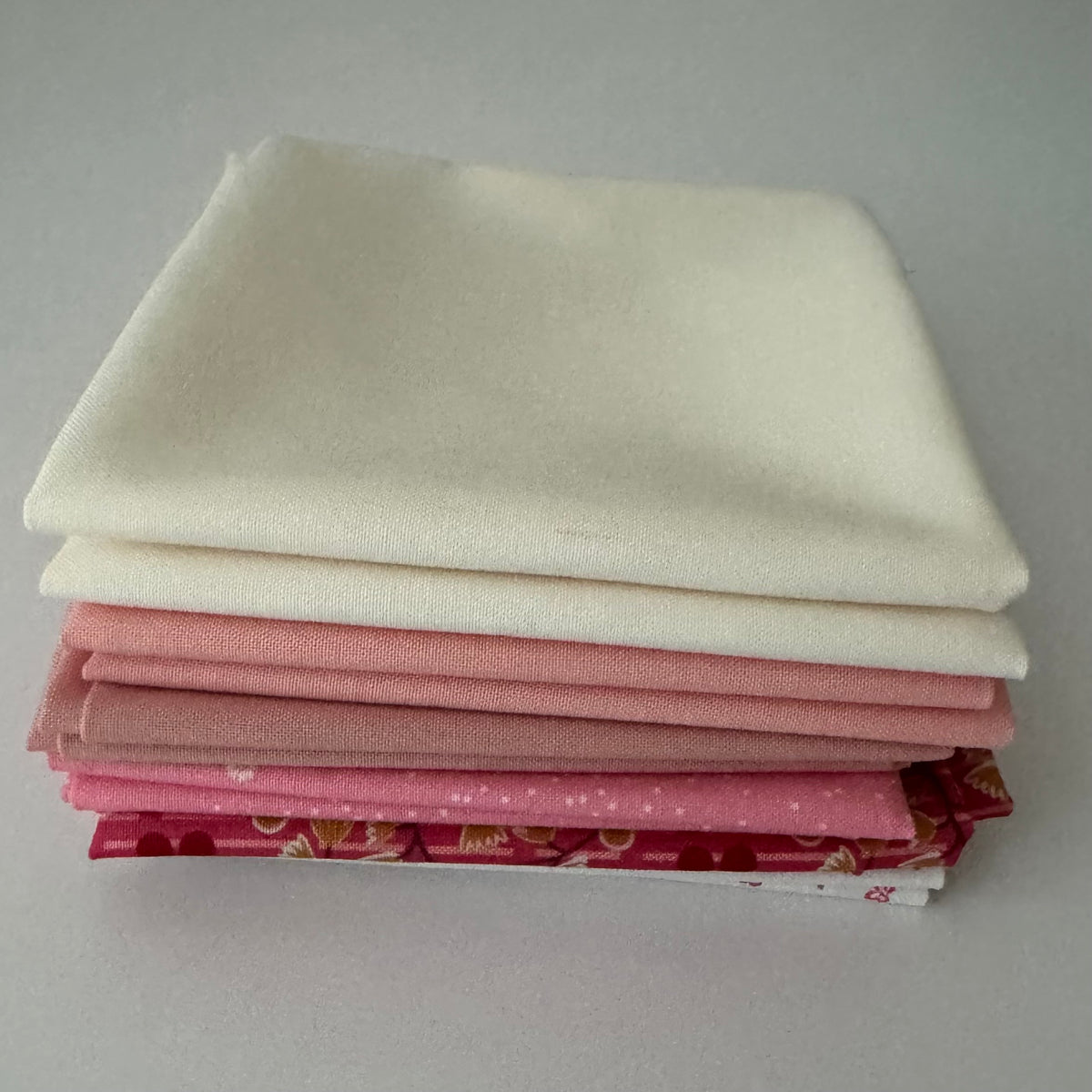 Cottage Bloom Bundle Cottage Floral Fat Quarter Bundle – Pink & Cream Quilting Fabrics – Curated Cottage Quilt Bundle – Riley
