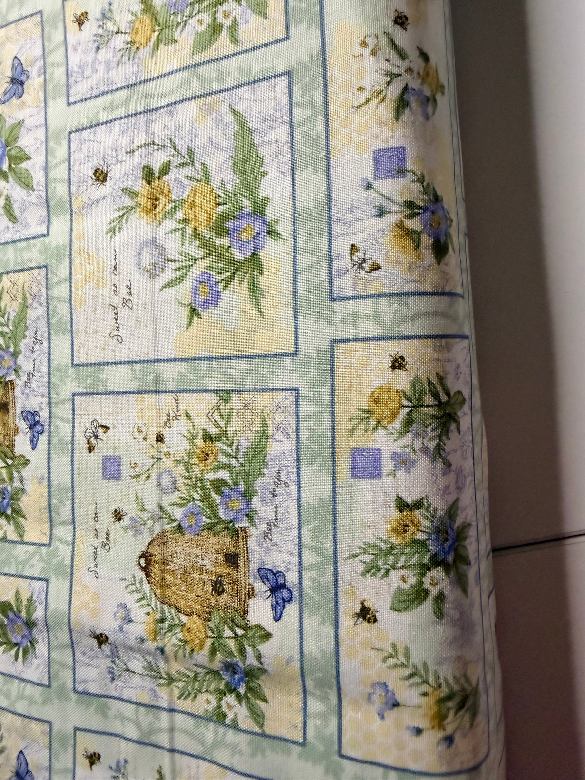 Springs Creative Novelty Sweet As Can Bee - Patch